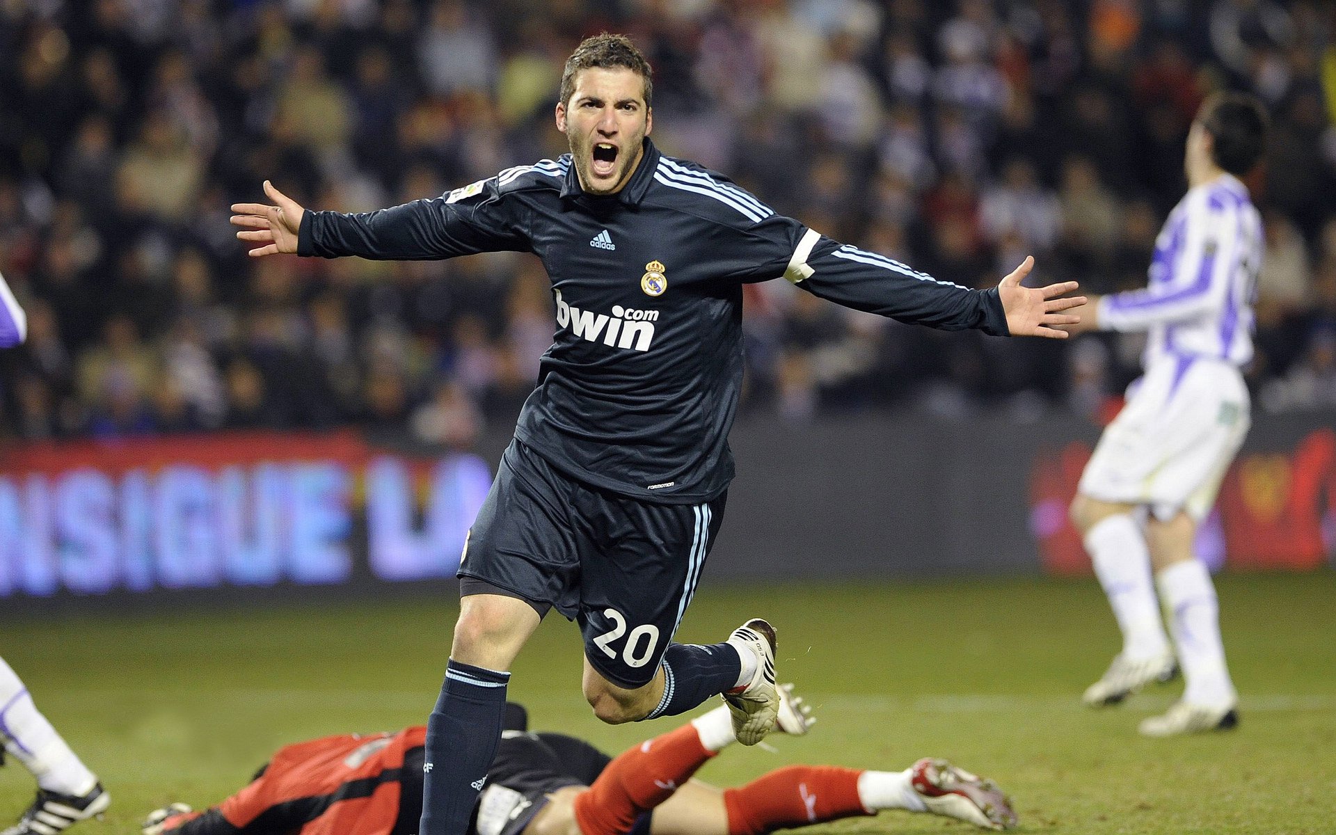 意甲焦点战？黄蜂提前终结悬念热火！