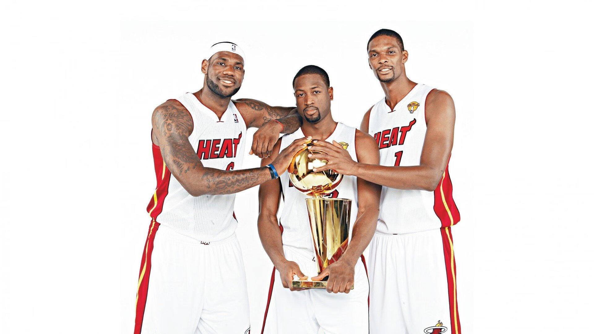 逆转之夜，阿尔瓦雷斯扛起全队，德国战车碾碎曼城孤傲